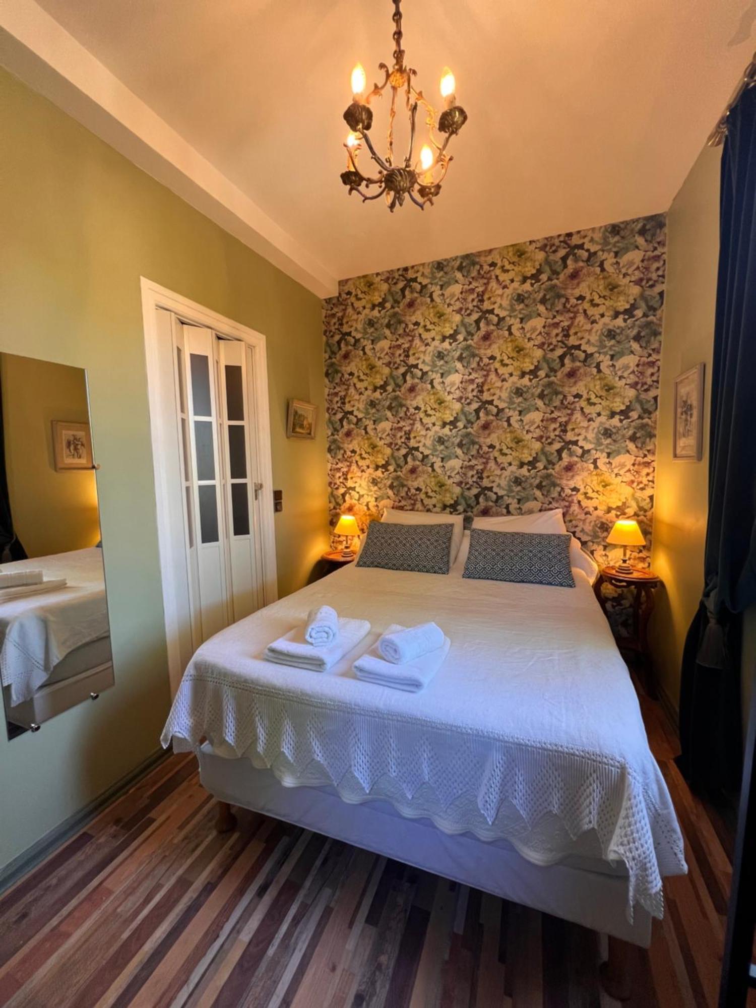 Hotel Le Ponteil Антиб Екстериор снимка