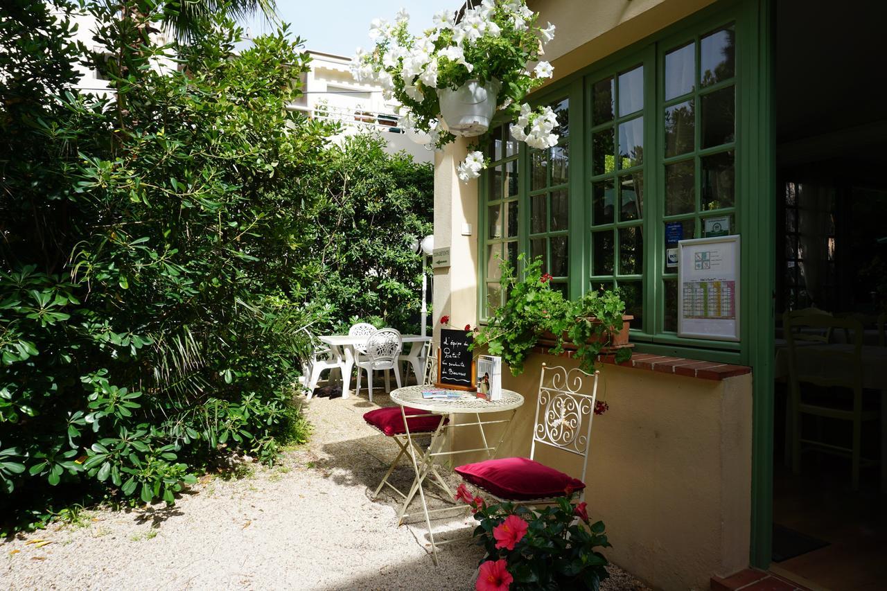 Hotel Le Ponteil Антиб Екстериор снимка